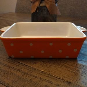 Cute orange and white polka dot stoneware  baking pan for kitchen and ho…
